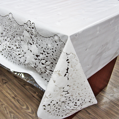 Клейонка в рулоні LACE ажурна 1,32х22м 111 Е